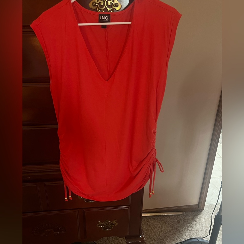 INC top